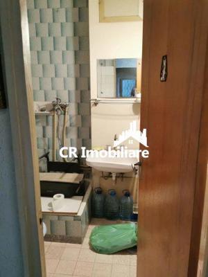 Apartament 4 Camere Nerenovat - imagine 4