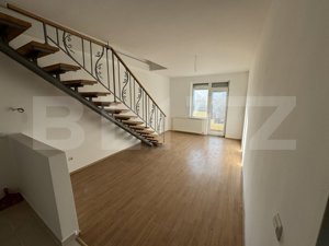 Apartament 4 camere , 120mp, zona Cetate 