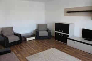 Inchiriez apartament 2 camere, zona Piata Muncii, decomandat, dotat cu boiler - imagine 2