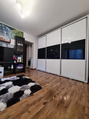 Apartament 2 camere, zona Panselelor, Aparatorii Patriei. - imagine 7