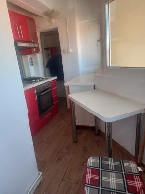 Apartament cu o camera de închiriat ultracentral in Resita  - imagine 5