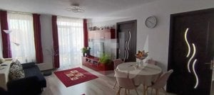 Apartament 3 camere, parcare, zona Regal