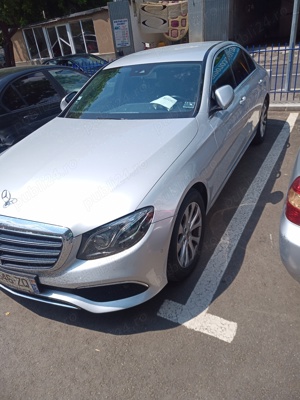 Mercedes-Benz E Class 220d -194cp - imagine 2