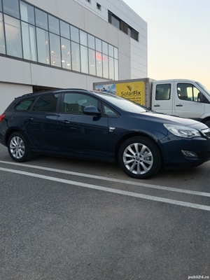 vând Opel Astra j preț 4500 euro 