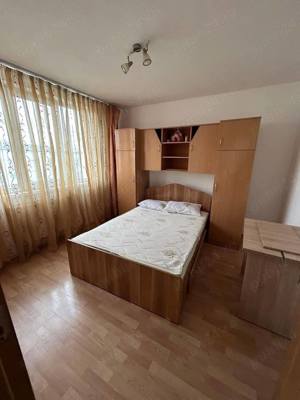 De vanzare 3 camere ,decomandat , 70mp, mobilat, 47000 euro - imagine 2