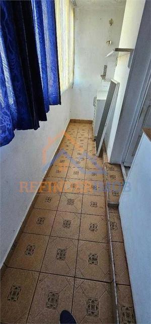 Apartament 2 camere de vanzare Piata Muncii - Basarabia - imagine 3