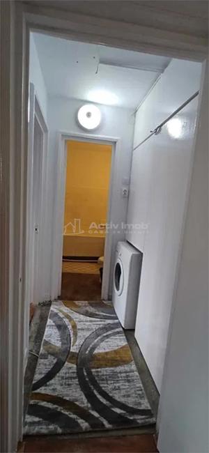 APARTAMENT SEMIDECOMANDAT INEL 2