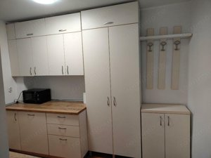 Apartament cu 3 camere, semidecomandat, situat in zona Sagului. - imagine 7