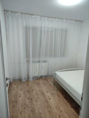 Apartament cu 3 camere, semidecomandat, situat in zona Sagului. - imagine 5