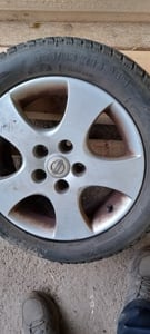 Vand Roti Nissan Primera