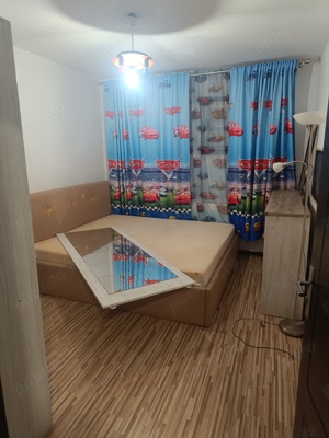 Vand apartament 2 camere la demisol - imagine 4