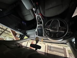 Opel Astra J SportTourer - imagine 6