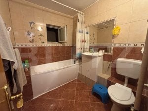 Apartament 3 camere decomandat, 72 mp utili, Craiovita Noua, zona Materna - imagine 6