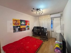 Apartament 3 camere decomandat, 72 mp utili, Craiovita Noua, zona Materna - imagine 3