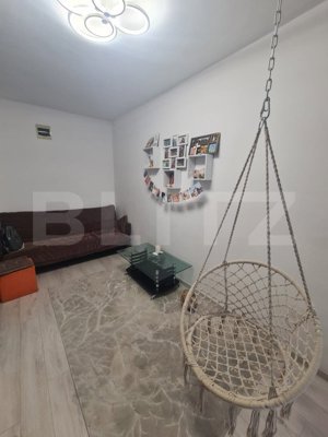 Apartament semidecomandat, 3 camere, parcare inclusa, zona centrala - imagine 2