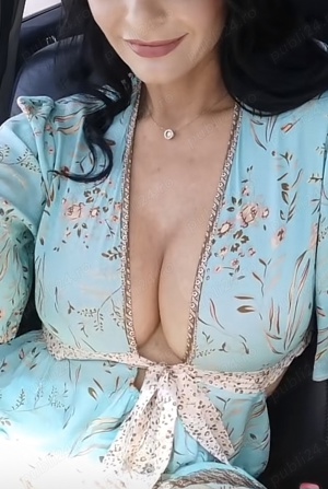 Bruneta pasionala!!!!