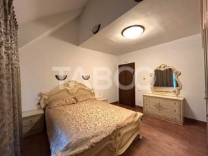 Casa de vanzare cu 5 camere 2 balcoane 3 bai garaj incalzit in Sibiu