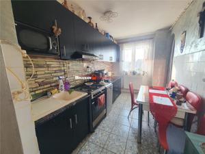 Apartament cu 3 camere de vanzare - imagine 15