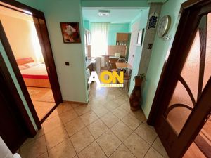 Apartament cu 2 Camere, Decomandat, Etaj 3, Parc Cetate - imagine 8