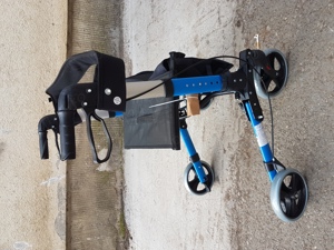 Rulator, premergator, carucior ajutor pentru mers persoane in varsta, cu scaun si spatar, MOBICLINIC