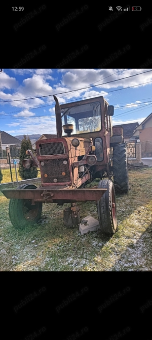 Vând tractor perfecta stare funcționare 