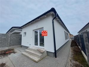 Casa noua parter, in Livada! - imagine 2