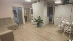 ÎN CURÂND de vanzare - Apartament 3 camere - imagine 3