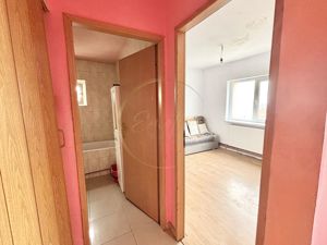 Apartament spațios 2 camere | Balcon închis | Centrală proprie | Freidorf - imagine 9