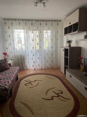 Închiriez apartament cu 3 camere - imagine 9