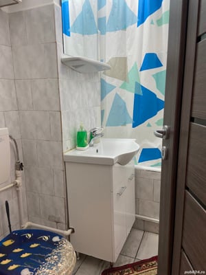 Închiriez apartament cu 3 camere - imagine 10