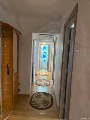 Închiriez apartament cu 3 camere - imagine 2