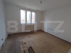 Apartament de vanzare cu 2 camere in Cugir, pretabil si pentru spatiu comercial. - imagine 4