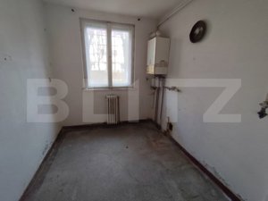 Apartament de vanzare cu 2 camere in Cugir, pretabil si pentru spatiu comercial. - imagine 6