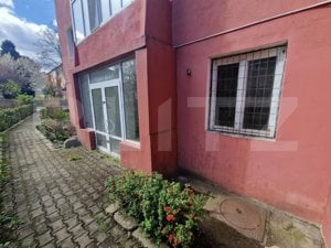 Apartament de vanzare cu 2 camere in Cugir, pretabil si pentru spatiu comercial. - imagine 5