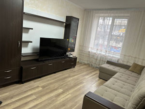 Inchiriez apartament 2 camere zona Titan - imagine 2