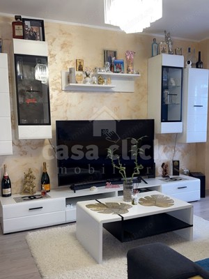 Apartament 3 camere Micro 17, renovat, total mobilat - imagine 2