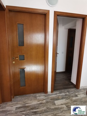 Vanzare o casa speciala in Busteni,langa partie - imagine 3