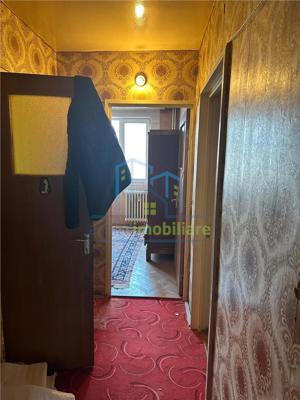 Apartament 3 camere Titan , decomandat, etajul 3 4, bloc anvelopat - imagine 5