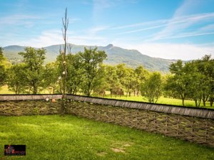 Pensiune agroturistica formata din 3 casute traditionale de lemn - Desesti, MM - imagine 4