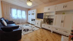 Apartament - 3 camere - 70 mp - Burdujeni - imagine 2