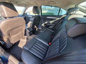 Skoda Superb DSG 4x4 190 cp - imagine 8