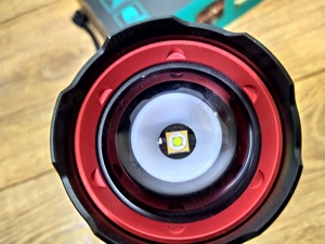 Lanterna Police Profesionala cu Led Tip Laser de putere mare - imagine 3