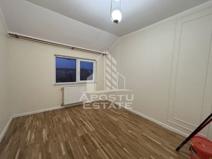 Apartament cu 4 camere in zona Dambovita, decomandat - imagine 5