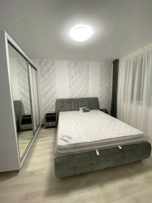 Vand apartament cu 3 camere mobilat zona vivo - imagine 3