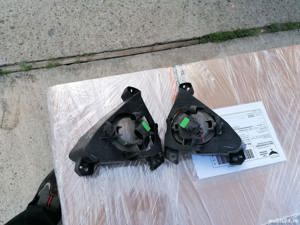 Proiector ceata dreapta pentru Mazda 5 anii 2010-2013 - imagine 3