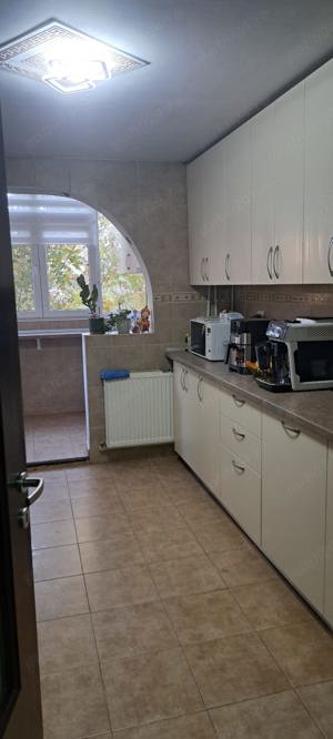 Vanzare apartament 4 camere