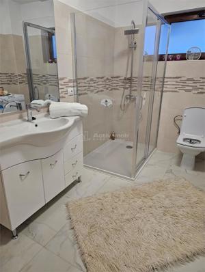 Casa P+M, 6 camere, suprafata utila 200 mp, teren 300 mp, Bariera Focsani - imagine 15