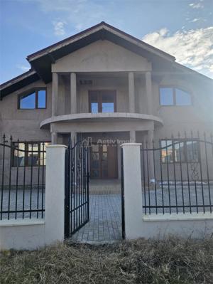 Casa P+M, 6 camere, suprafata utila 200 mp, teren 300 mp, Bariera Focsani - imagine 2