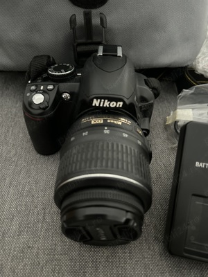 Nikon D3100 + accesorii - imagine 5