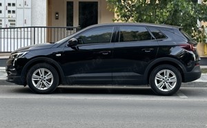 Vand sau schimb cu ceva mai nou Opel Grandland X - 2018 - 1.2 - 131CP SUV